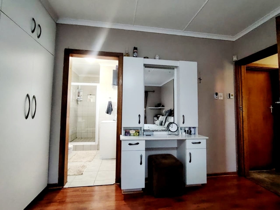 3 Bedroom Property for Sale in Beacon Bay Eastern Cape